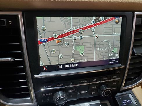 Used 2016 Porsche Panamera Edition image 34