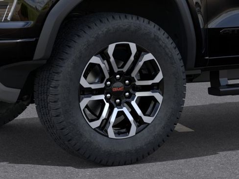New 2026 GMC Canyon AT4 w/ Technology Plus Package AWD/4WD image 9