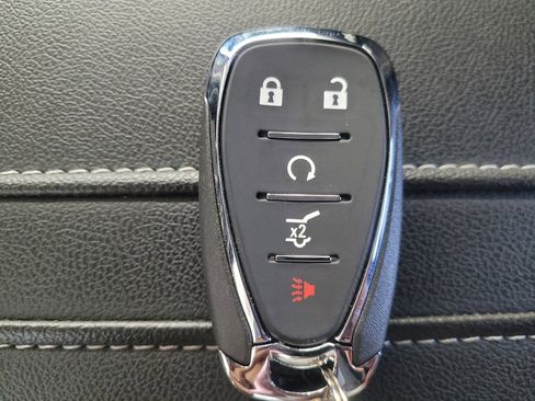 Used 2024 Chevrolet Blazer LT w/ Convenience Package FWD image 32