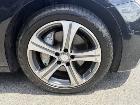Used 2017 Mercedes-Benz E 300 4MATIC image 13