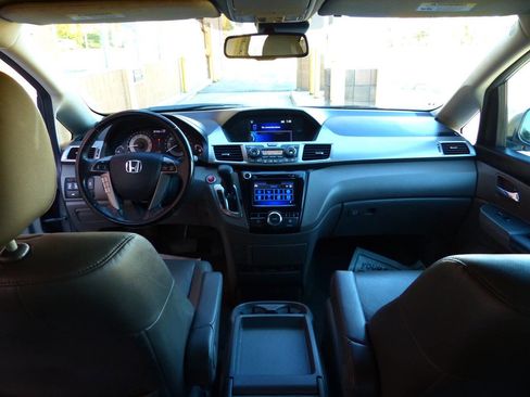 Used 2016 Honda Odyssey EX-L image 45