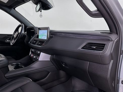 Used 2023 GMC Yukon XL SLT w/ LPO, Floor Liner Package image 32