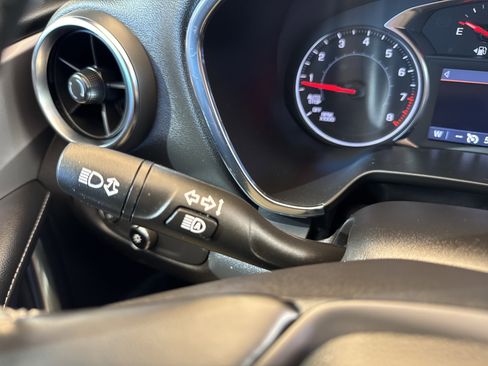 Used 2023 Chevrolet Blazer LT image 32