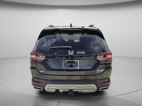Certified 2025 Honda Pilot Elite image 6