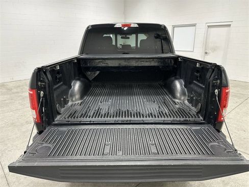 Used 2016 Ford F150 XLT w/ Equipment Group 302A Luxury image 22