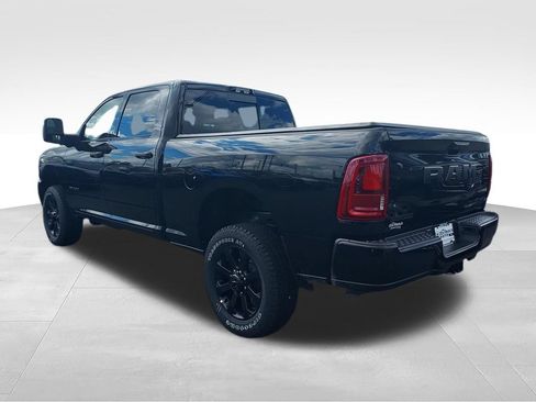 New 2026 RAM 2500 Big Horn AWD/4WD image 6