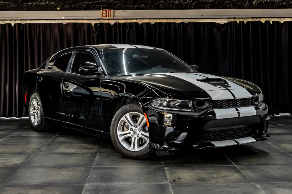 Used 2022 Dodge Charger SXT RWD image 6