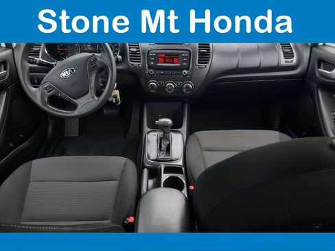 Used 2017 Kia Forte LX FWD image 12