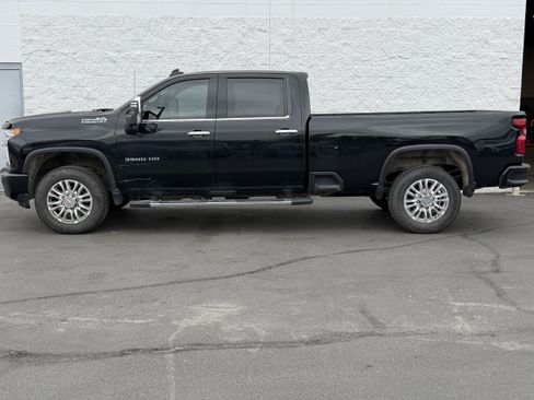 Used 2023 Chevrolet Silverado 3500 High Country AWD/4WD image 4