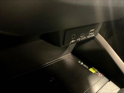 Used 2025 Subaru Forester Premium w/ Convenience Package #1 image 33