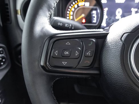 Used 2025 Jeep Wrangler Unlimited Sport AWD/4WD image 22
