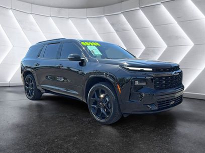Used 2025 Chevrolet Traverse RS w/ LPO, Floor Liner Package
