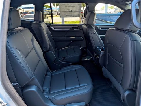 New 2026 GMC Acadia Elevation w/ Elevation Premium Package FWD image 29