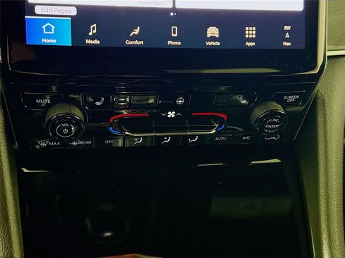 New 2025 Jeep Grand Cherokee L Limited w/ Trailer Tow Package image 11