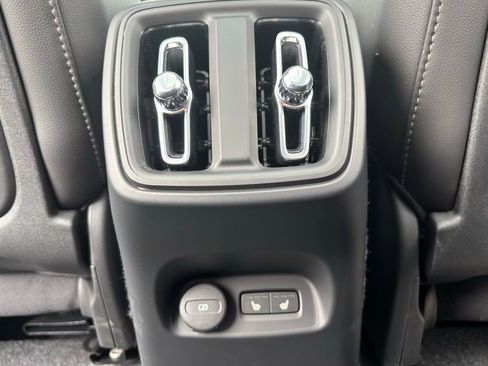 Certified 2026 Volvo XC40 B5 Core w/ Climate Package AWD/4WD image 21