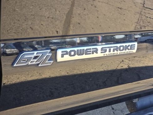 Used 2022 Ford F350 Lariat w/ Black Appearance Package image 9