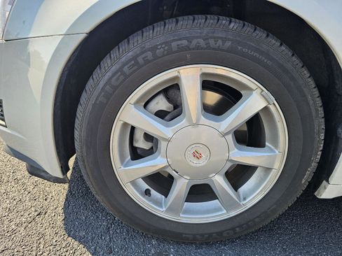 Used 2008 Cadillac CTS 3.6 AWD w/ Wood Trim Package image 9