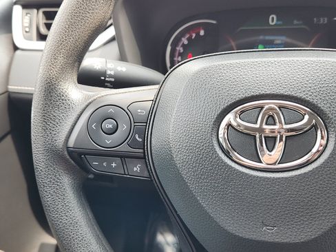 Certified 2025 Toyota RAV4 XLE image 20