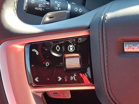 Used 2025 Land Rover Range Rover Long Wheelbase Autobiography image 26