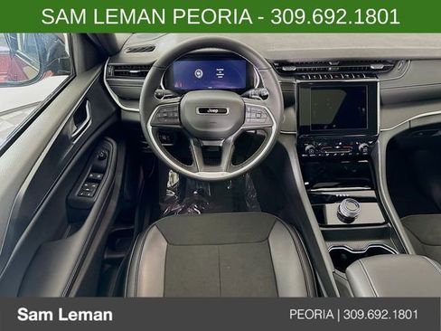 New 2025 Jeep Grand Cherokee Laredo image 22