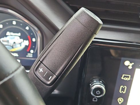 Used 2025 GMC Sierra 3500 AT4 image 30