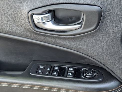 Used 2021 Jeep Compass Sport FWD image 23