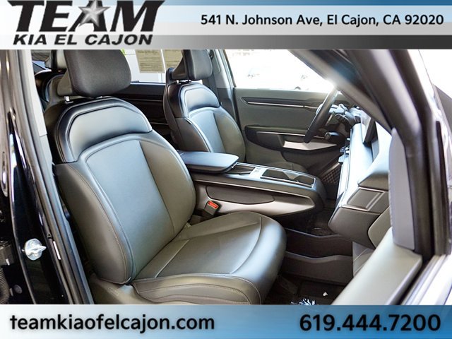 Certified 2024 Kia EV9 Light Long Range RWD image 13