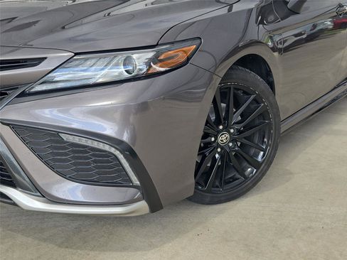 Used 2023 Toyota Camry XSE FWD image 7