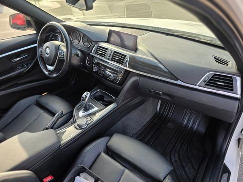 Used 2017 BMW 330i xDrive Wagon AWD/4WD image 9