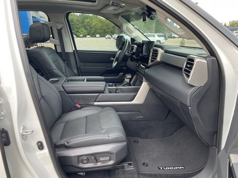 Used 2024 Toyota Tundra Limited w/ Power Package AWD/4WD image 38