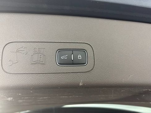 Used 2023 Lincoln Aviator Reserve w/ Equipment Group 201A AWD/4WD image 32