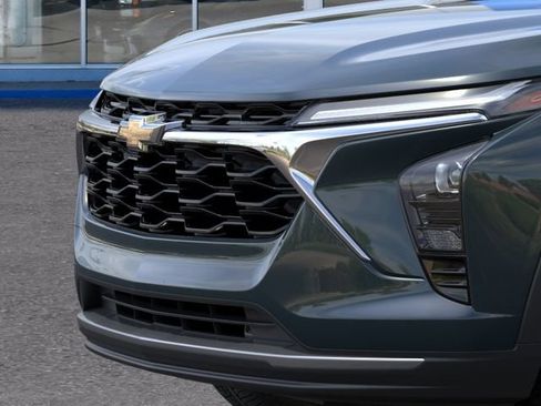 New 2026 Chevrolet Trax LT w/ LT Convenience Package FWD image 15