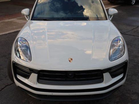 Used 2023 Porsche Macan S image 9