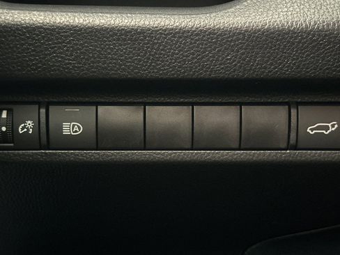 New 2025 Toyota RAV4 XLE image 30