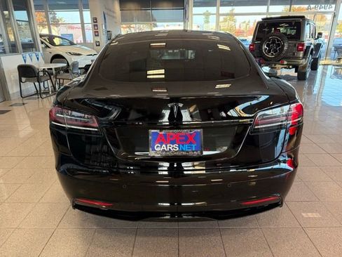 Used 2022 Tesla Model S Standard Range image 5