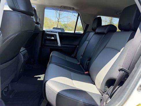 Used 2019 Toyota 4Runner SR5 Premium AWD/4WD image 20
