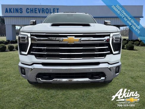 Used 2025 Chevrolet Silverado 3500 LTZ w/ LTZ Premium Package AWD/4WD image 3
