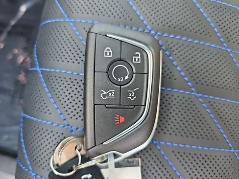 New 2026 Cadillac Escalade IQ Sport 1 w/ LPO, ONYX Package image 39