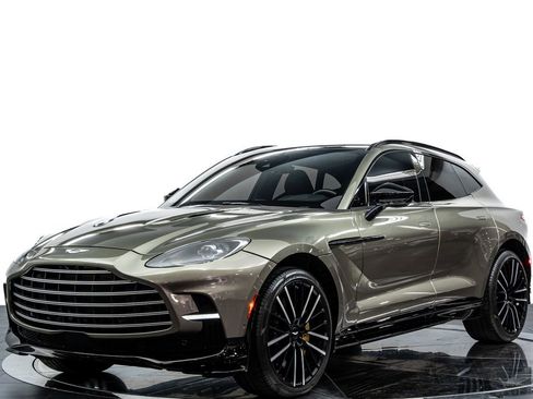 Used 2023 Aston Martin DBX 707 image 1