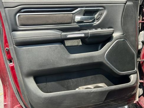 Used 2021 RAM 1500 Laramie w/ Sport Appearance Package AWD/4WD image 18