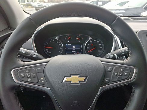 Used 2023 Chevrolet Equinox LT image 19