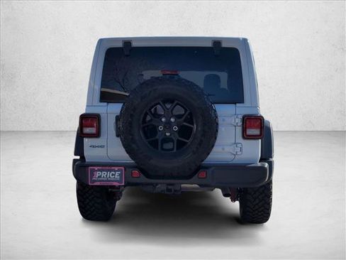 Used 2025 Jeep Wrangler Willys image 6