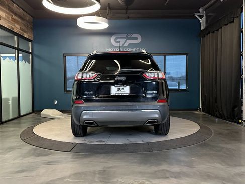 Used 2019 Jeep Cherokee Limited AWD/4WD image 4