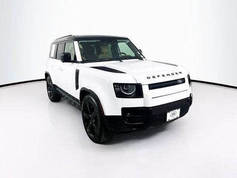 Used 2026 Land Rover Defender 110 X-Dynamic SE AWD/4WD image 3