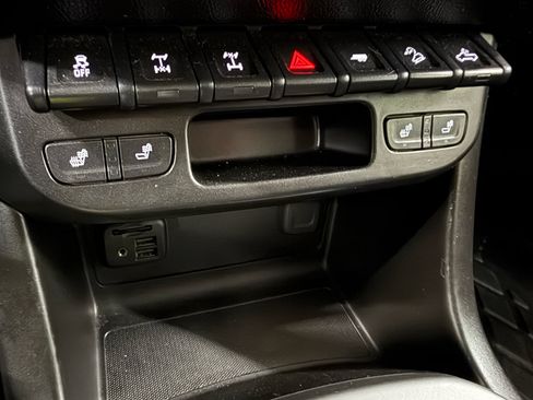 Certified 2021 Chevrolet Colorado ZR2 w/ ZR2 Dusk Special Edition AWD/4WD image 38