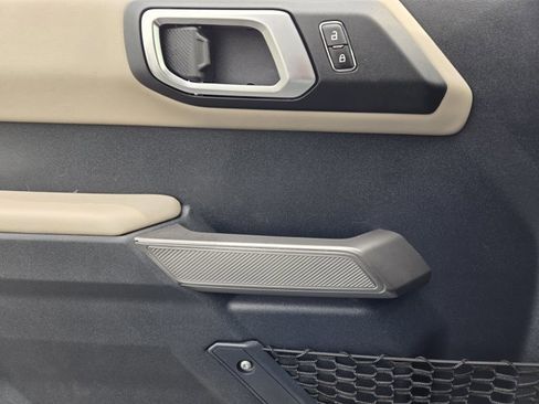 Certified 2022 Ford Bronco Wildtrak image 19