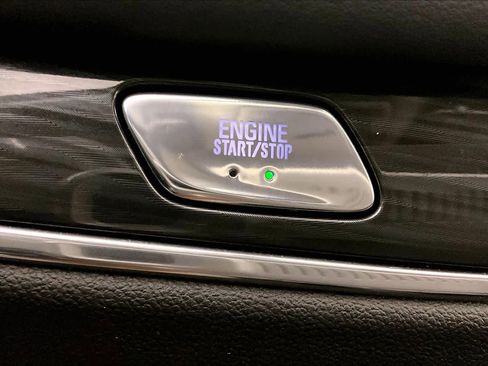 Used 2018 Buick Enclave Essence image 34