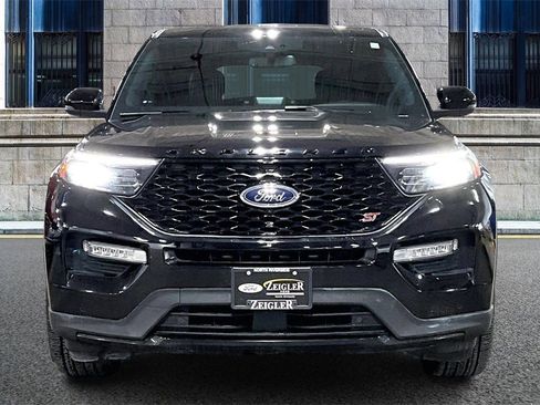 Certified 2022 Ford Explorer ST w/ Equipment Group 401A image 3