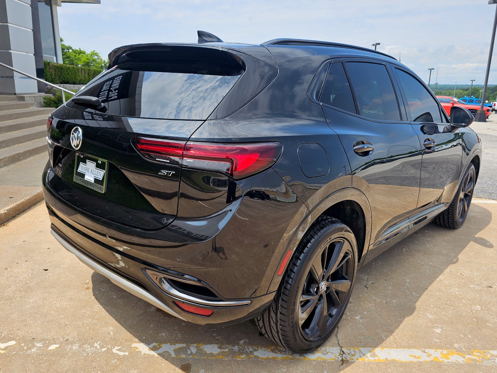 Used 2023 Buick Envision Essence w/ Sport Touring Package FWD image 4