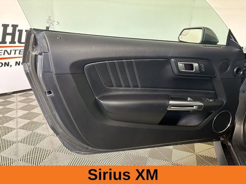 Used 2020 Ford Mustang Premium image 9